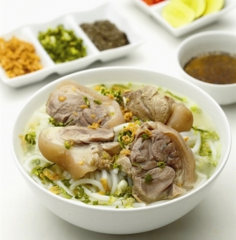 Le banh canh de Trang Bang ravit les papilles des Saïgonais